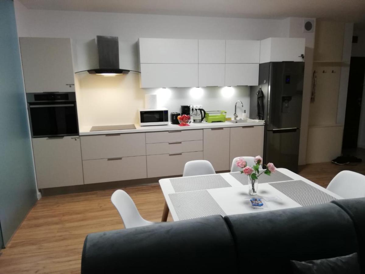 Good To Sea You Polanki Kolobrzeg, Apartament Z Garazem Bagian luar foto